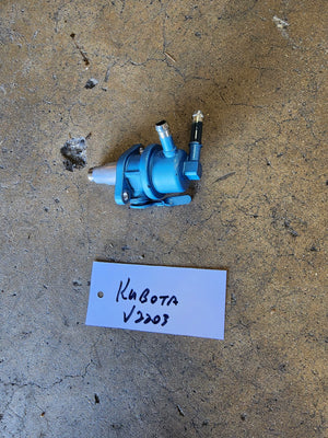 17539 52033 FUEL PUMP KUBOTA