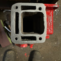 FORD 2712E WET MANIFOLD