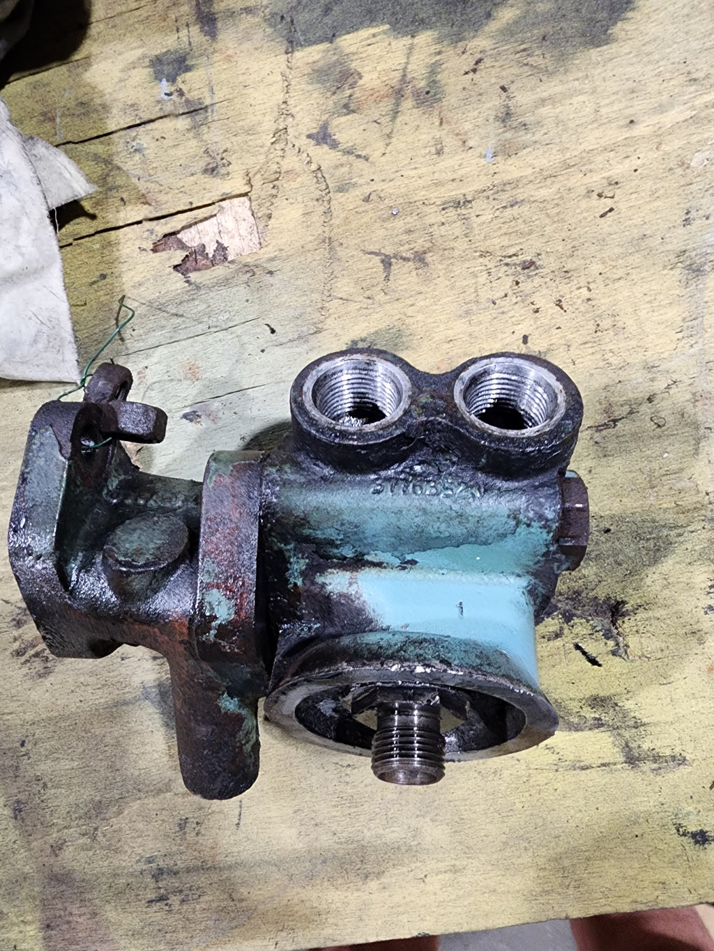 41371237 OIL FILTER HEAD