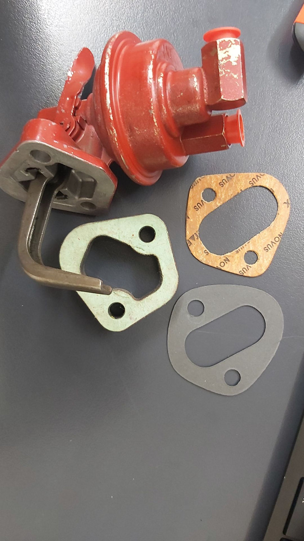 FORD 2700 HIGH PRESSURE FUEL PUMP