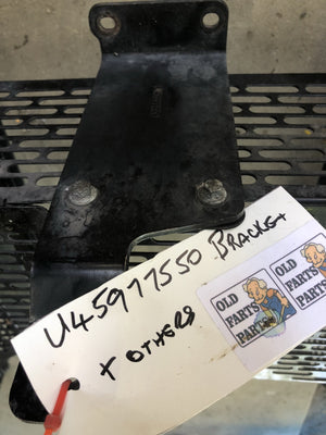 U45977550 radiator bracket 400 series.